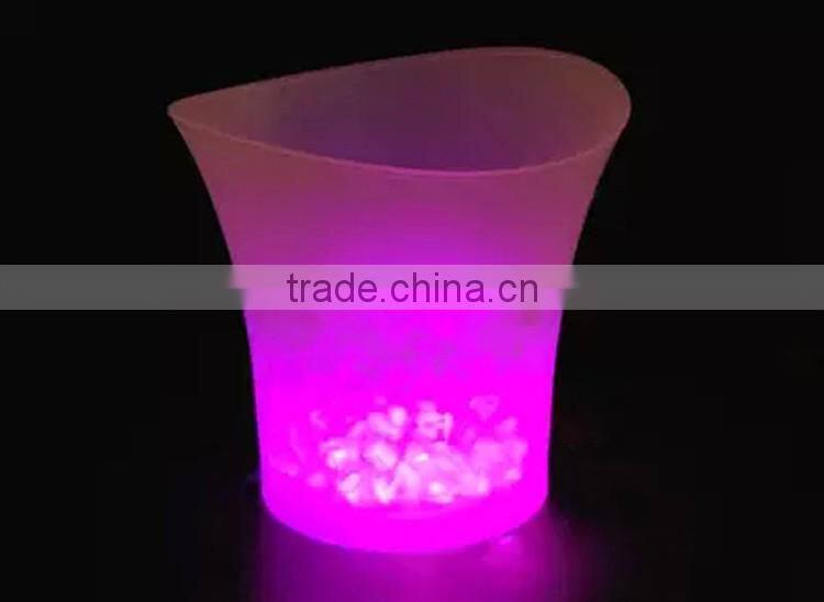 Nice-looking popular plastic ice bucket