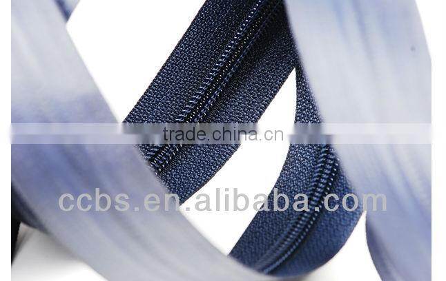 High Quality No.3 nylon Long Chain Zipper
