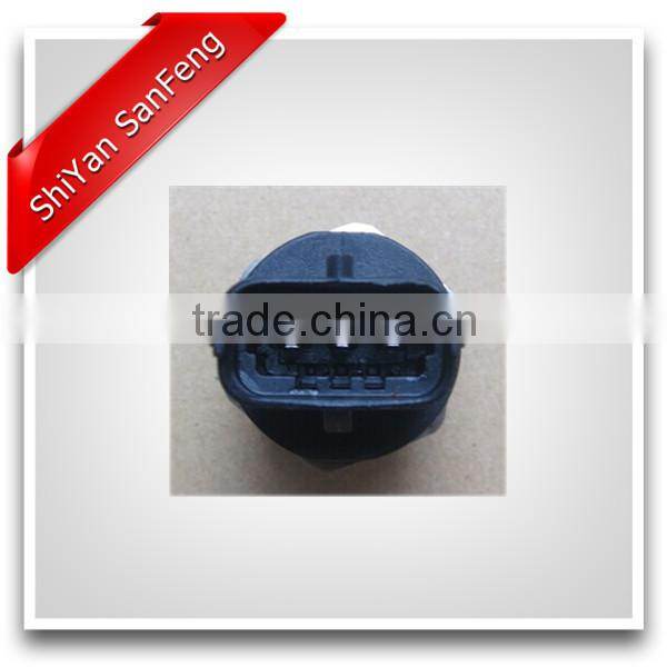 ISDE Diesel Engine Oil Pressure Sensor 0281002937