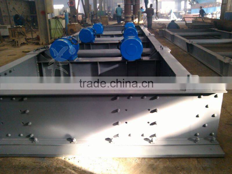 Concrete casting machinery with two motors