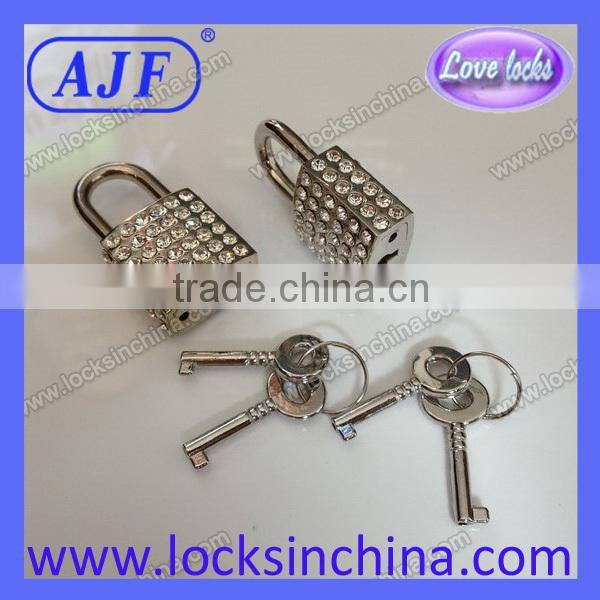 Nice rhinestone padlock for jewel case with square shape or heart shape lock