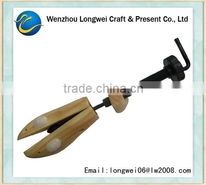 cedar shoe tree/wooden shoe stretcher/tree climbing shoes/shoetree