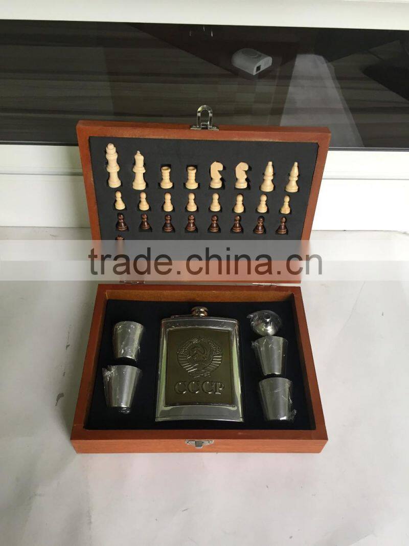 8oz and 9oz stainless steel hip flask with wooden chess and cups and funnel in the woodeb set