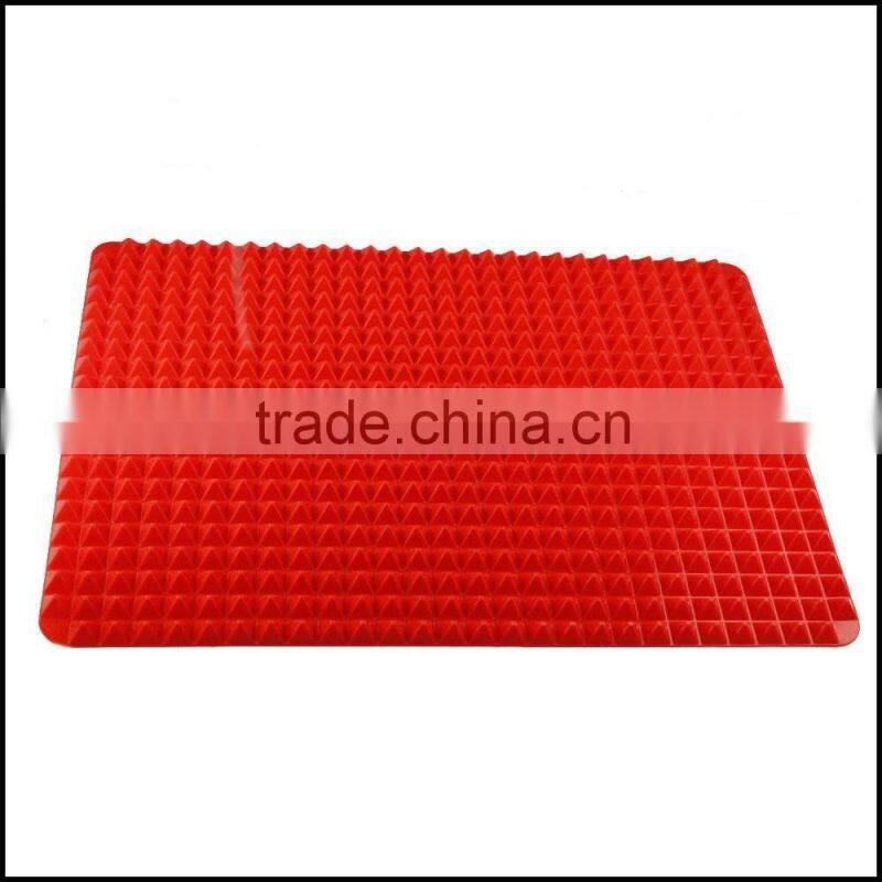2016New Design Products Heat Resistant Silicone Pyramid Baking Mat
