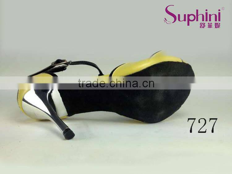 De las mujeres Zapatos de baile latino salsa