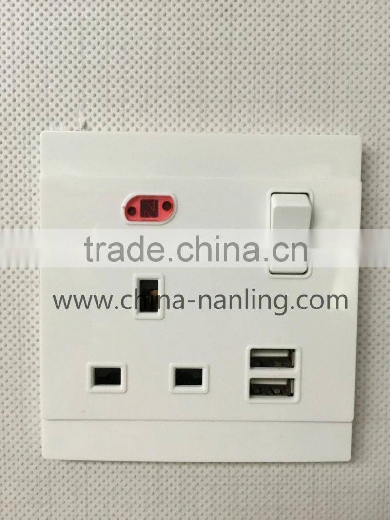 one switched 13amp socket with double usb / indicator