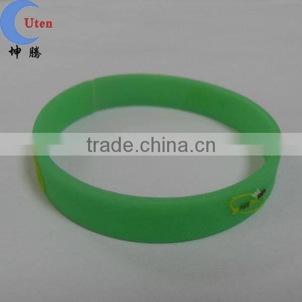 Green glowing in dark silicone bracelet