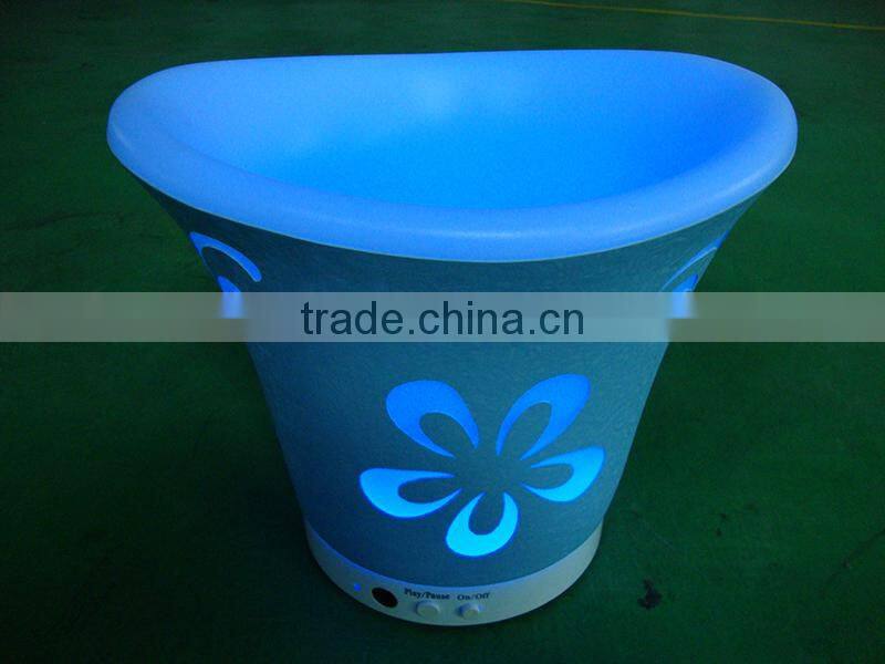 Manufacturer L36.5*W32.5*H27CM leather figure PE ice bucket stand lighted with remote control 16 mix changeable colors