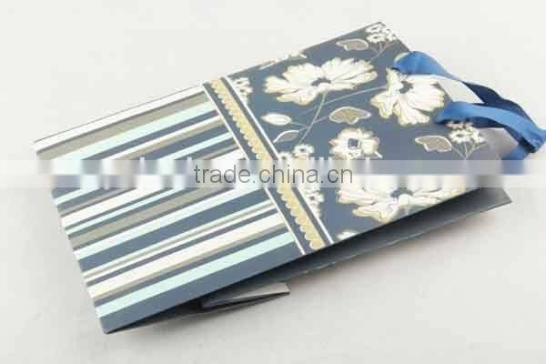 Printed Foldable Gift Bag With Stripe Patterns/ Shopping Paper Bag