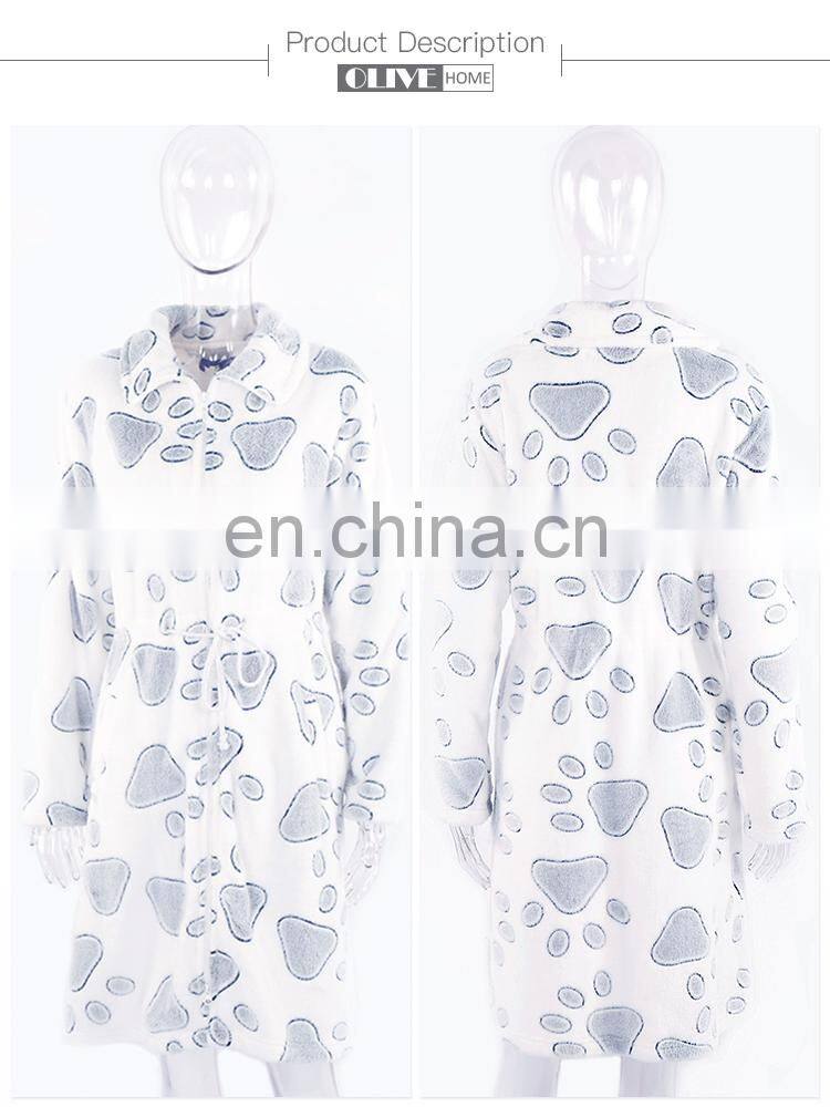 2018 Super Soft Adult Pyjamas Personalized Glue and Back Printing Brushed Coral Fleece Bathrobe