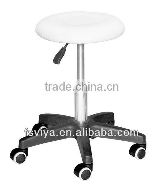 RC10018 Beauty salon saddle stool for sale