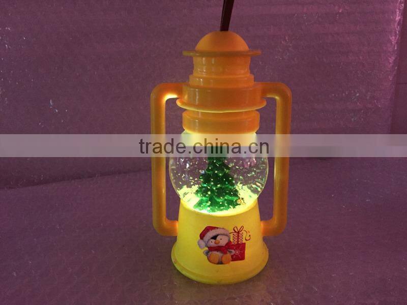 Yellow 2015 Hot Sale 45mm Polyresin Led Christmas Tree Water Globe Latern Design