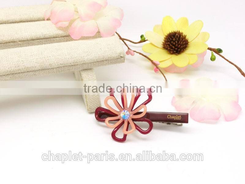 colorful heart shape hairgrip