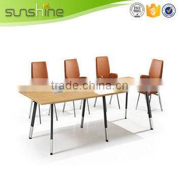 Professional manufacturer High-ranking conference table for 20 seats