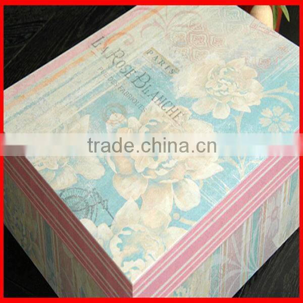 Fresh Pink Design High Grade Gift Paper Clothes Storage Box Wholesale