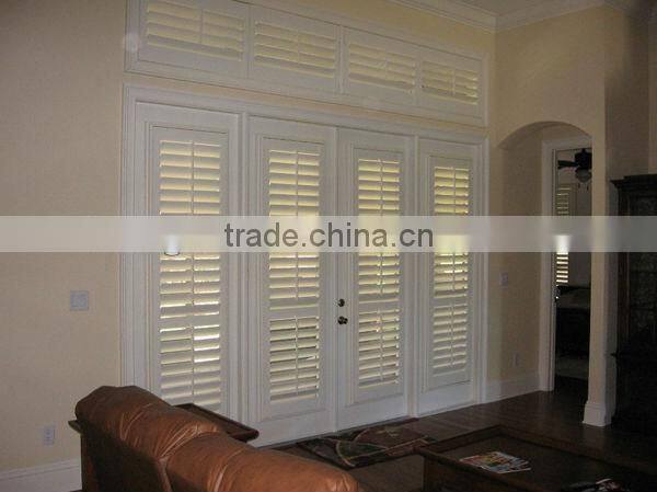 FSC Certificated Interior Wood shutter door, white primer Pine louver shutter door
