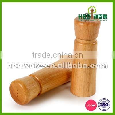 Durable wood Pepper grinder and salt shaker for restaurant