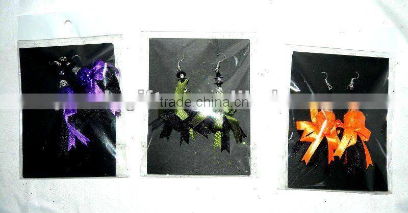 Top party girls earring with WITCH HANDS and lace