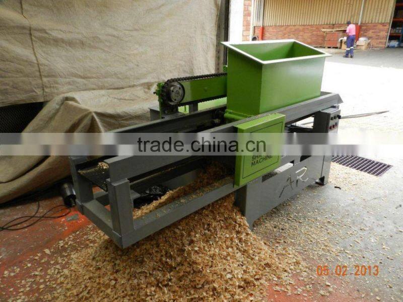 Thickness adjustable automatic wood shaving machine for sale