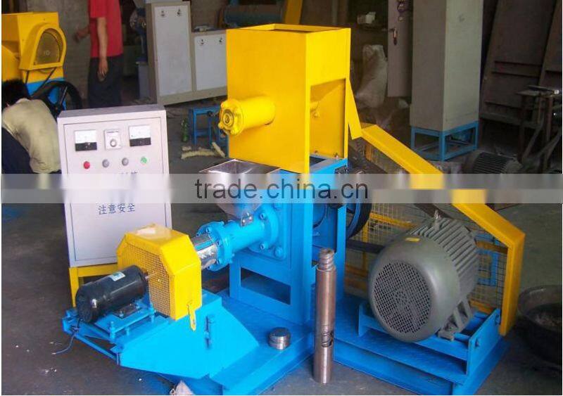 Free steam fish feed pellet extruding machine