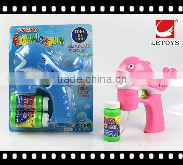 kids plastic lovely solid color musical dolphin bubble gun with LED light