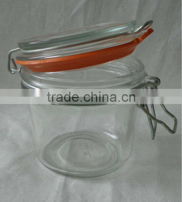 Glass hurricane lamp with handle