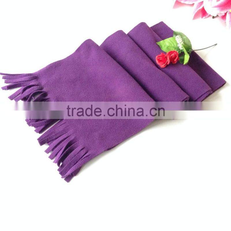 Sell well cheap price promotional black windproof polar fleece sport scarf factory