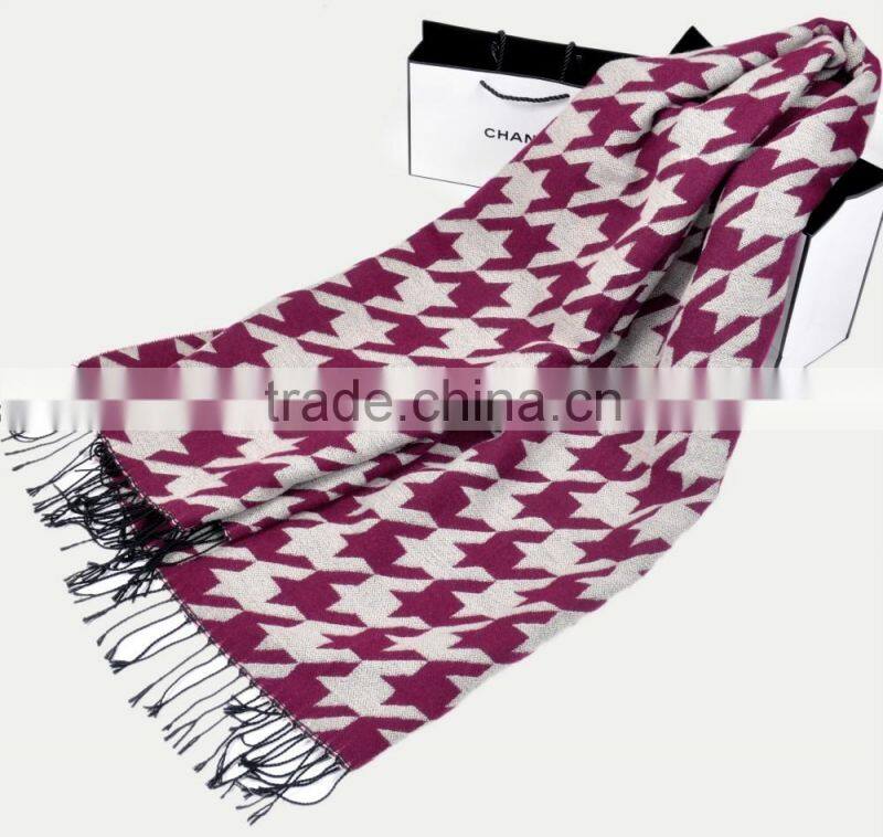 Wholesale Fashion Swallow Gird Pattern Women Warm Wool Winter Shawl