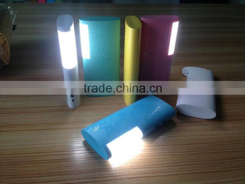 Word Best Selling Products Emergency Power Bank Battery Charger with Manual