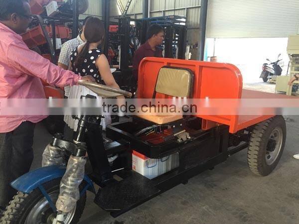 Dump Three Wheel Truck