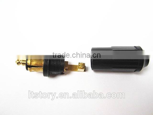 Black color car Merit 12V Rated Voltage 0-35V DC Max Current 16A Power Plug power socket
