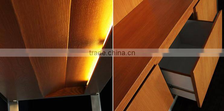 Wood Wall Display Stand for Bag Store