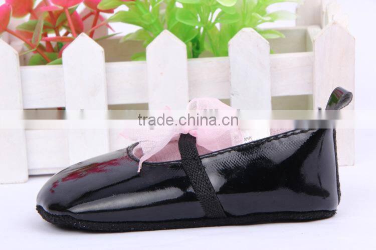 new baby leather shoe cheap wholesale shoe in china girls princess leather shoes with pink ribbon