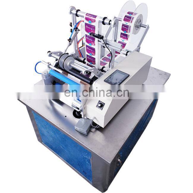 High Efficiency Tabletop Cylindrical Objects Double Sides Labeling Machine