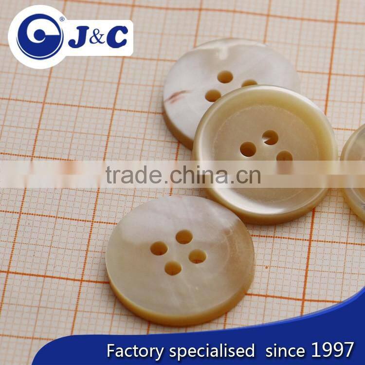 32L Trocas shell buttons for coat TR32L