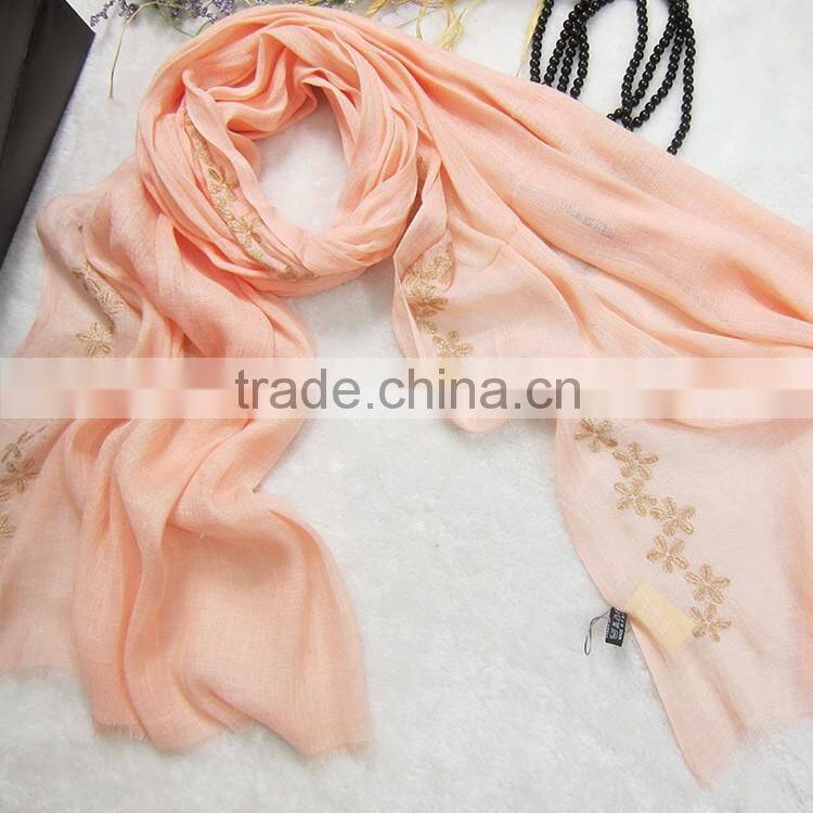 Charm Elegant Large Plain Small Leaf Embroidery Patterns Scarves Fashion