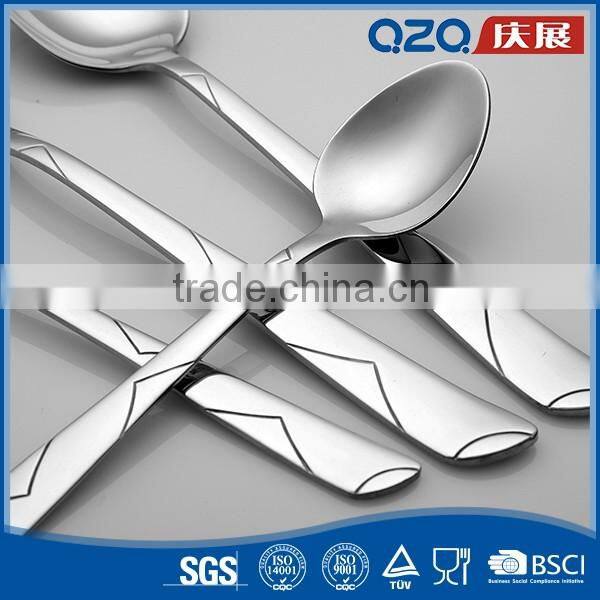 Best quality stainless steel cuttlery dinner set hammered flatware