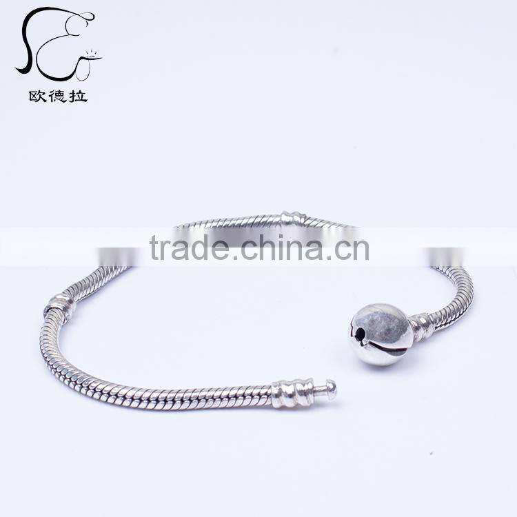 Attractive 925 silver european charm bracelet