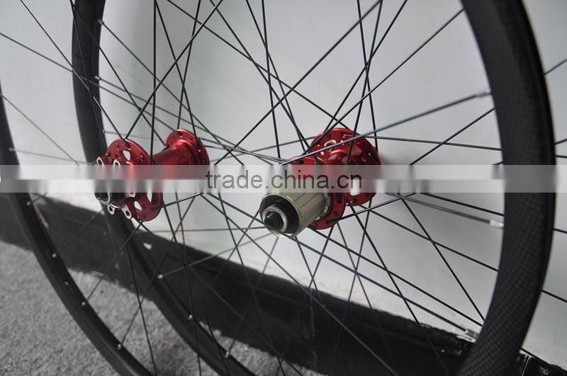 T700 Bicycle parts full carbon MTB wheelset 26ER clincher carbon wheels thru-axle or quick release options