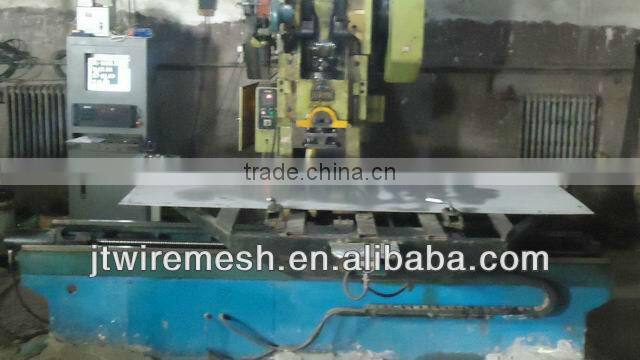 Digital control perforated metal mesh machine