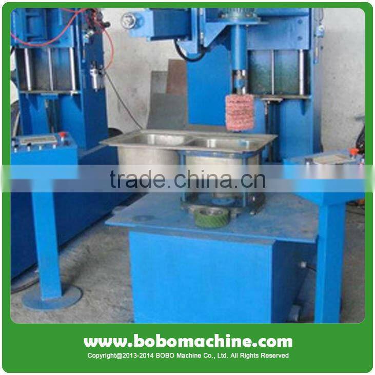 Automatic metal sink buffing machine