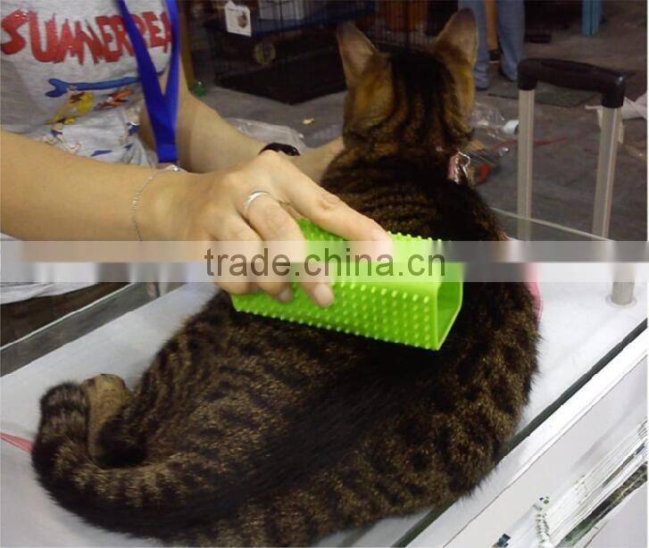 CY064 Pet Comb Mucous Wool Implement Silicone Brush Cat and Dog Fur Cleaner Pets Hair Comb