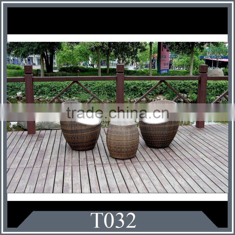 outdoor round rattan coffee table and chair