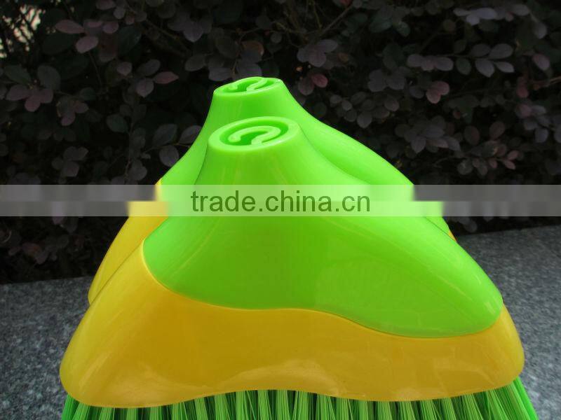 Home plastic brush broom