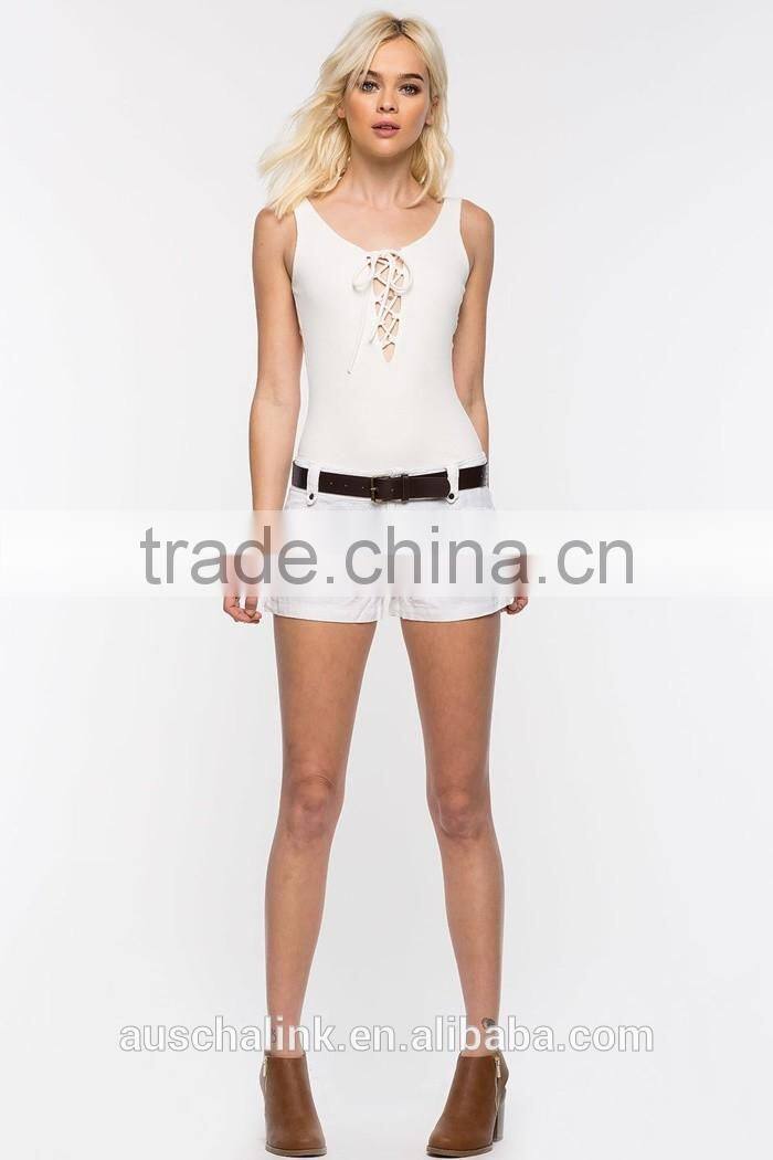summer nice design women white belted linen shorts wholesale