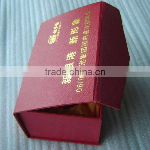 wooden award plaques with one golden star