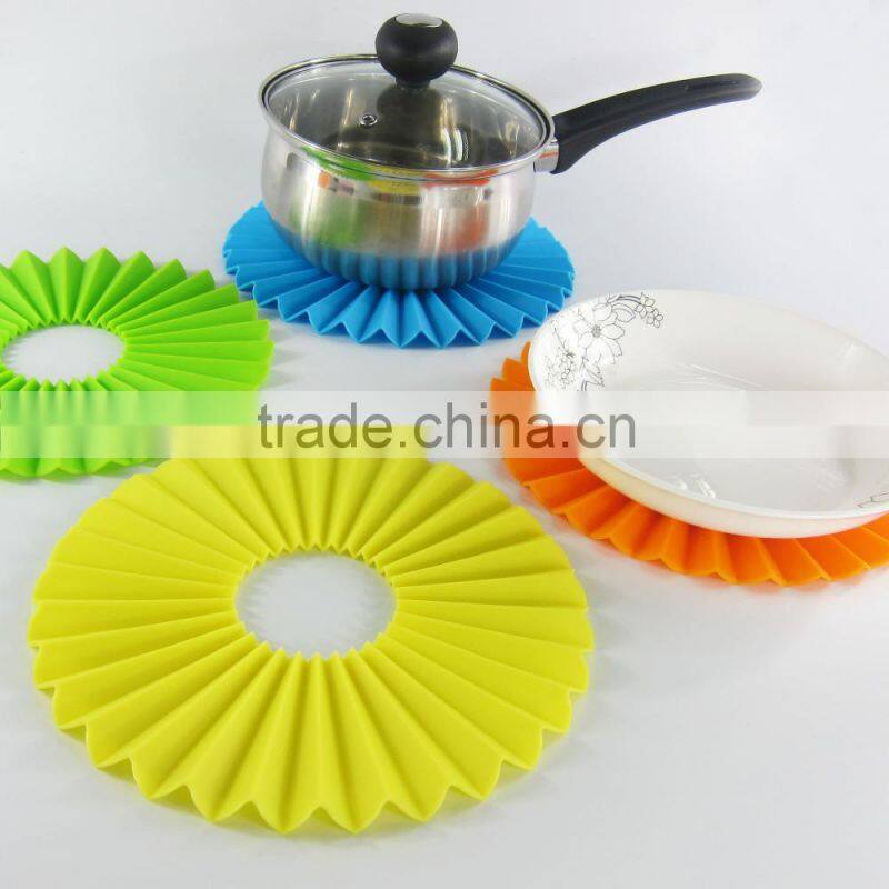 Wholesale heat insulation silicone coaster,silicone heat pad,durable silicone pot holder