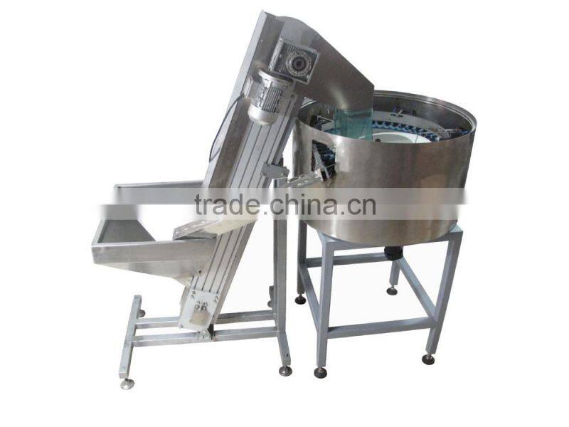 High speed trigger sprayer unscrambler