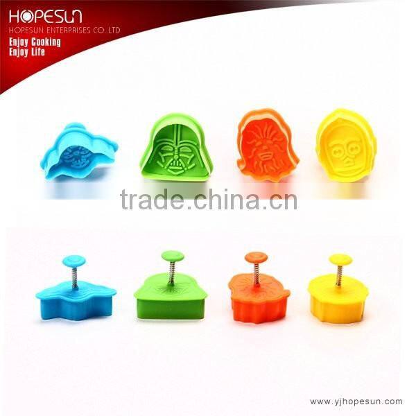 2016 New design 3 pcs plastic colorful cookie cutter set