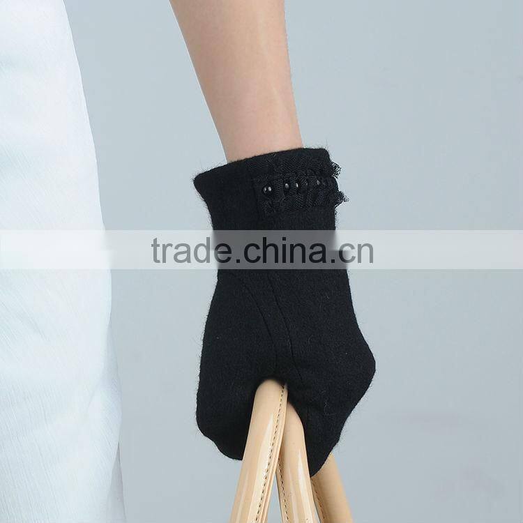 black color beautifully hand crafted lady Wool Gloves with lace decoration